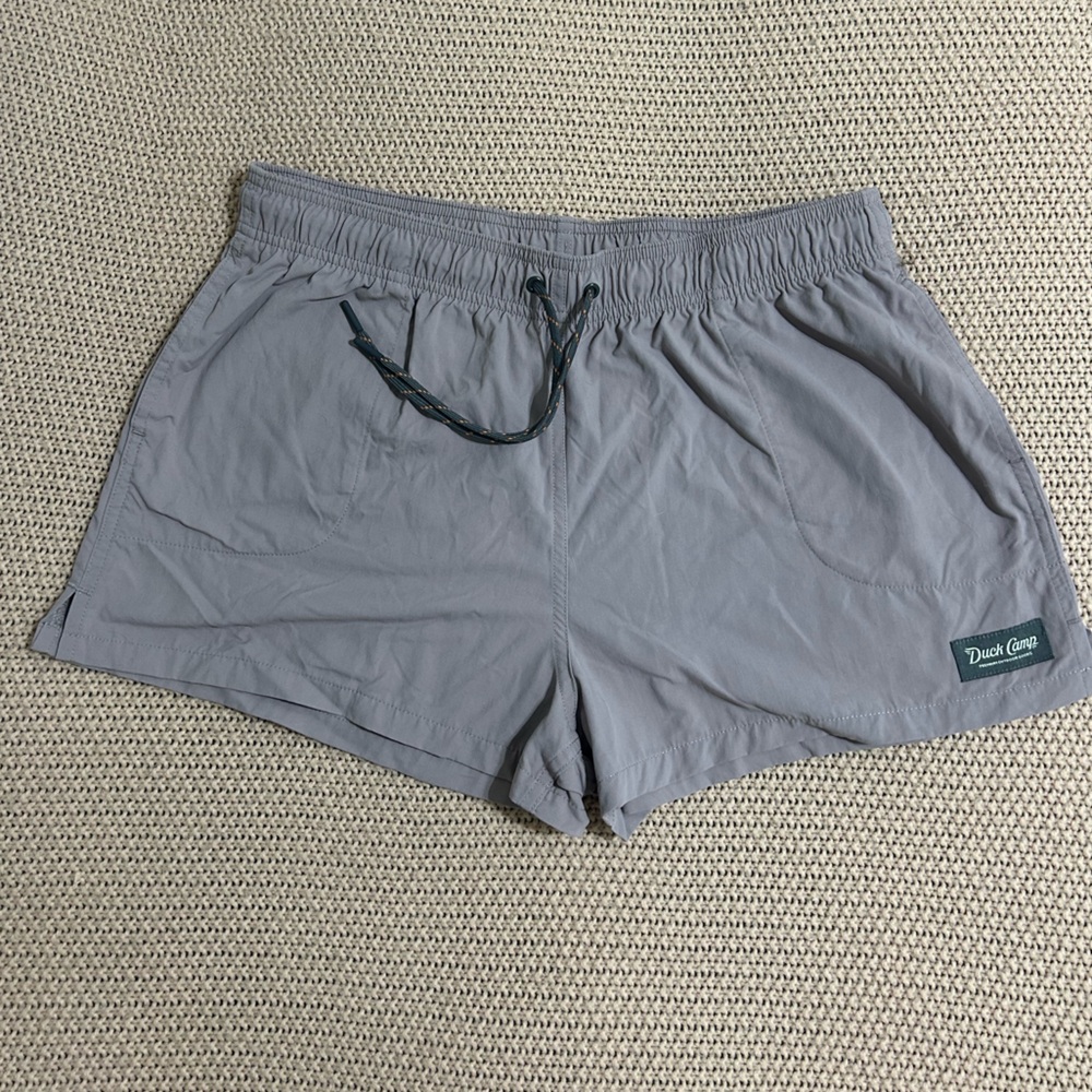 Duck camp women’s shorts size L